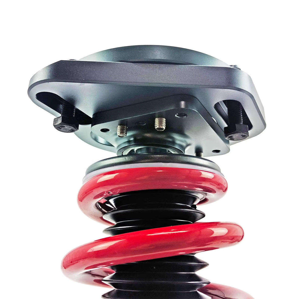 BMW ayarlanabilir Camber Caster Plate coilover üzerine montajlı görünüm