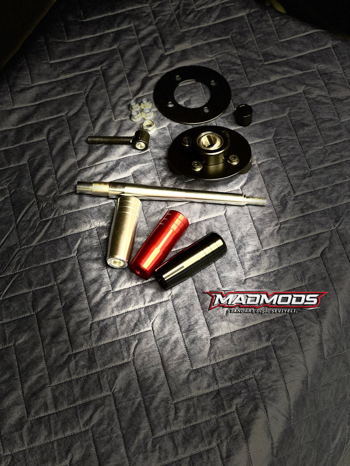 MADMODS DirectShift BMW Short Shifter komple set ve montaj parçaları